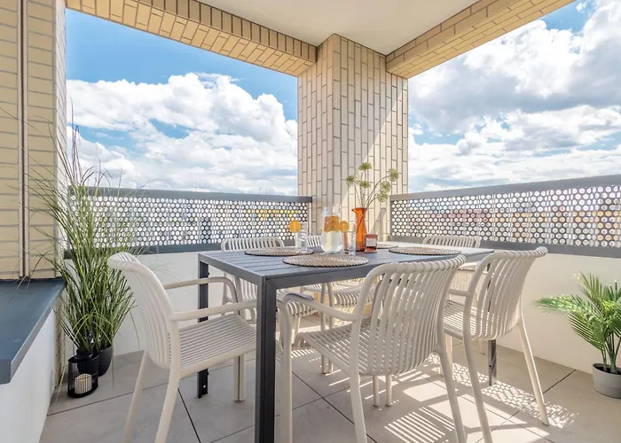 Appartamento Bright 2br - 7th Floor, Balcony, Free Parking By Gravity