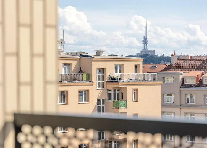 Bright 2br - 7th Floor, Balcony, Free Parking By Gravity Appartamento *