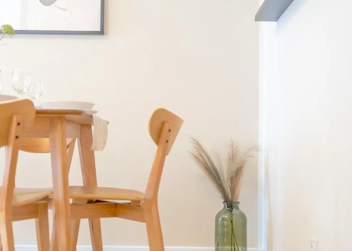 Bright 2br - 7th Floor, Balcony, Free Parking By Gravity Appartamento Praga
