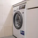 Bright 2br - 7th Floor, Balcony, Free Parking By Gravity Prága