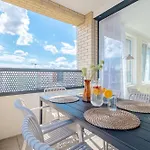 Bright 2br - 7th Floor, Balcony, Free Parking By Gravity Apartman Prága